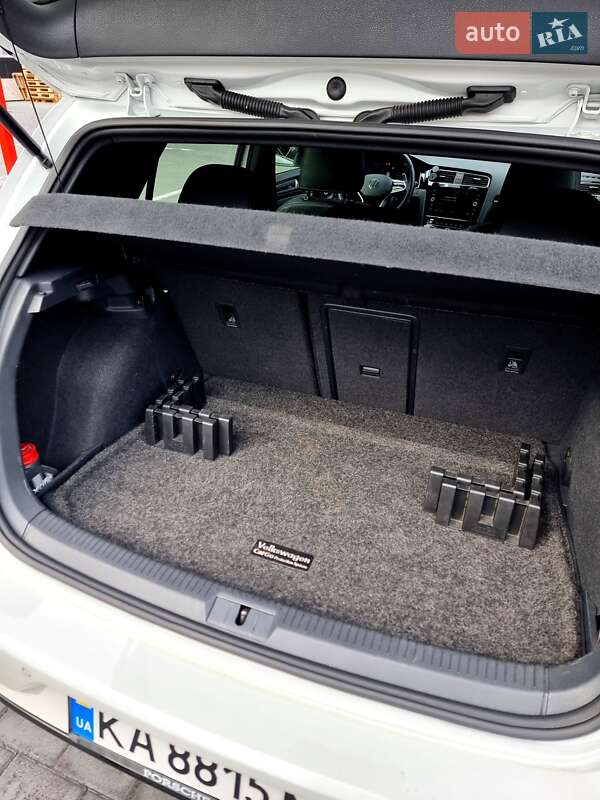 Хэтчбек Volkswagen Golf 2019 в Ирпене фото 11 Хэтчбек Volkswagen Golf 2019 в Ирпене