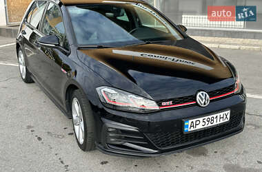 Хэтчбек Volkswagen Golf 2020 в Днепре