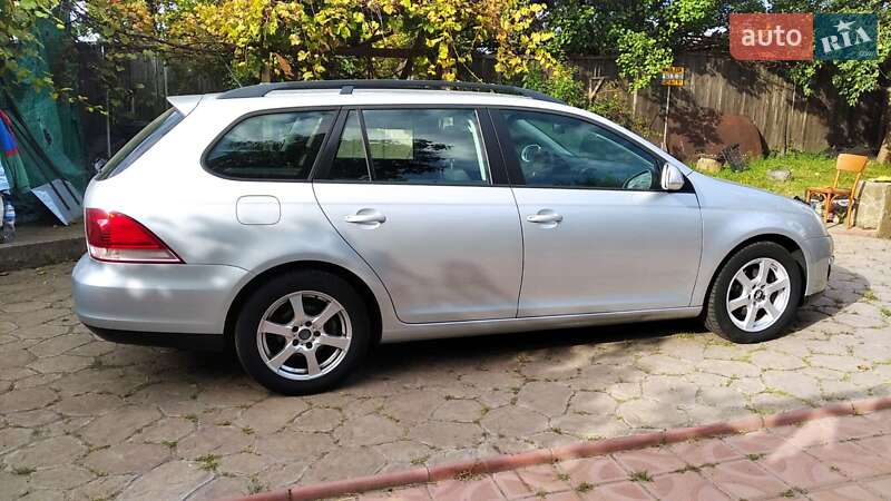 Универсал Volkswagen Golf 2009 в Чернигове фото 6 Универсал Volkswagen Golf 2009 в Чернигове