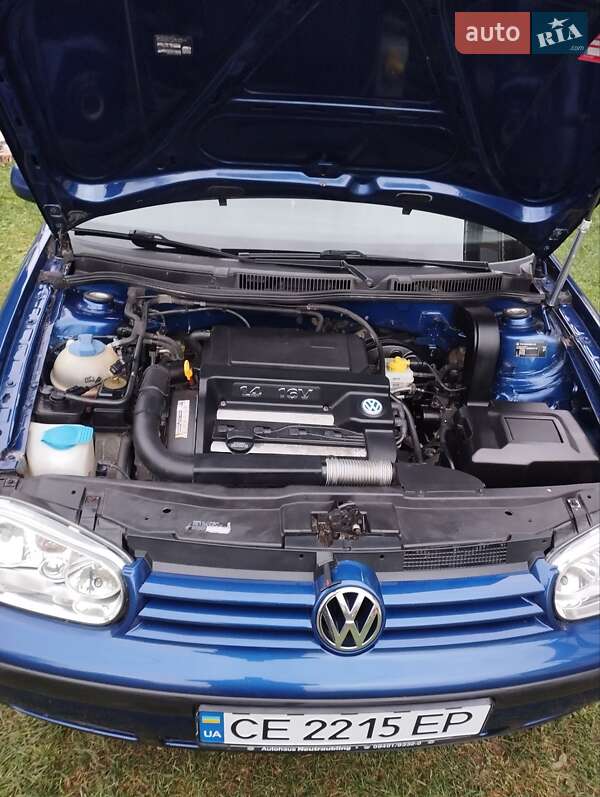 Хэтчбек Volkswagen Golf 2001 в Кутах