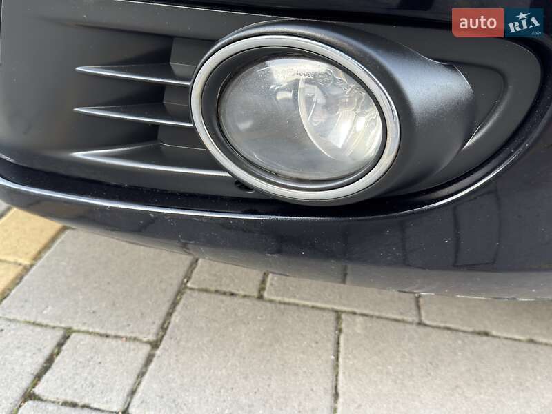 Хэтчбек Volkswagen Golf 2009 в Нововолынске