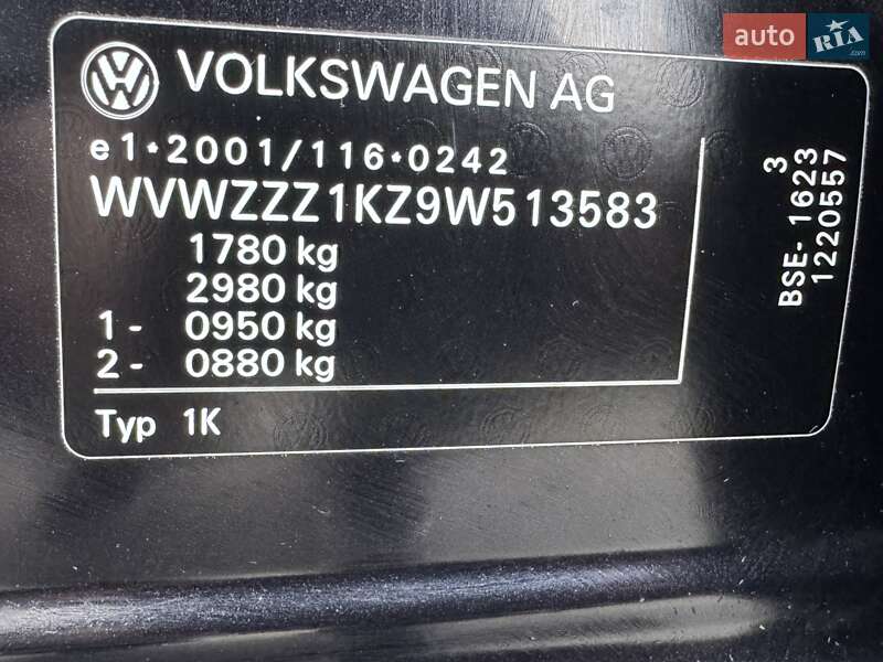 Хэтчбек Volkswagen Golf 2009 в Нововолынске