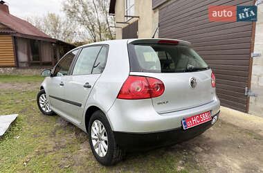 Хэтчбек Volkswagen Golf 2008 в 
