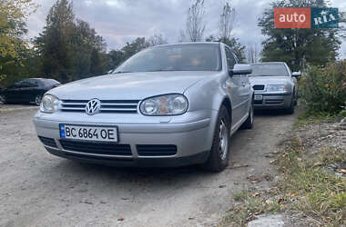 Хэтчбек Volkswagen Golf 2003 в Львове
