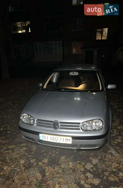 Хетчбек Volkswagen Golf 2002 в Полтаві