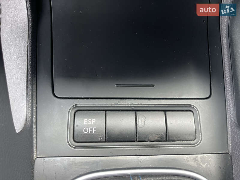 Хетчбек Volkswagen Golf 2008 в Рівному