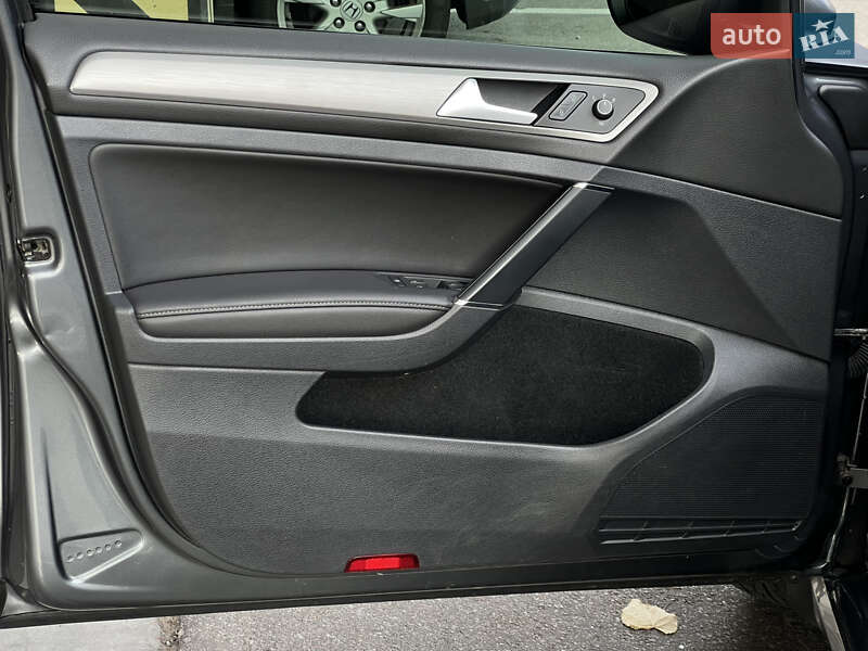 Хетчбек Volkswagen Golf 2015 в Києві фото 31 Хетчбек Volkswagen Golf 2015 в Києві