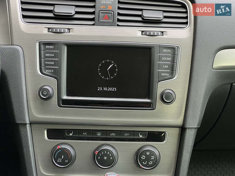 Хетчбек Volkswagen Golf 2015 в Києві фото 41 Хетчбек Volkswagen Golf 2015 в Києві