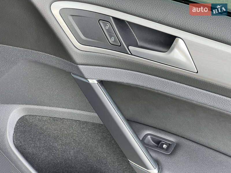 Хетчбек Volkswagen Golf 2015 в Києві фото 56 Хетчбек Volkswagen Golf 2015 в Києві