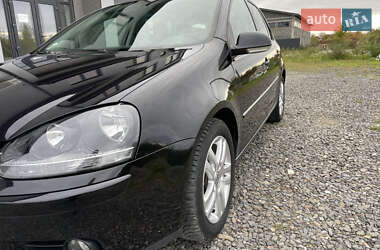 Хэтчбек Volkswagen Golf 2008 в 
