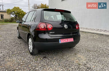 Хэтчбек Volkswagen Golf 2008 в 