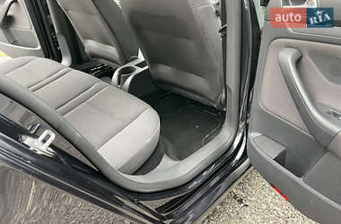 Хэтчбек Volkswagen Golf 2008 в 