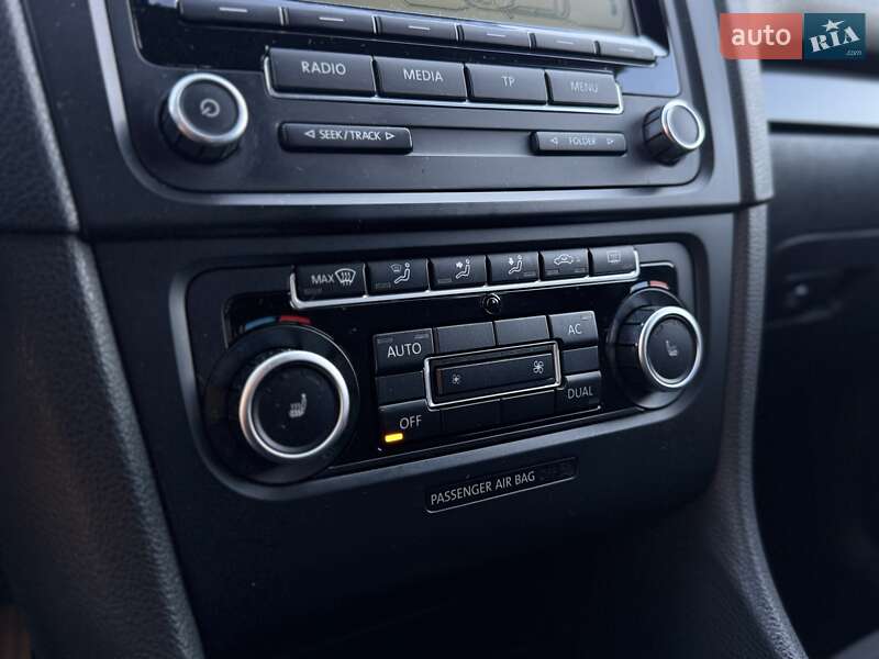 Хетчбек Volkswagen Golf 2010 в Мукачевому