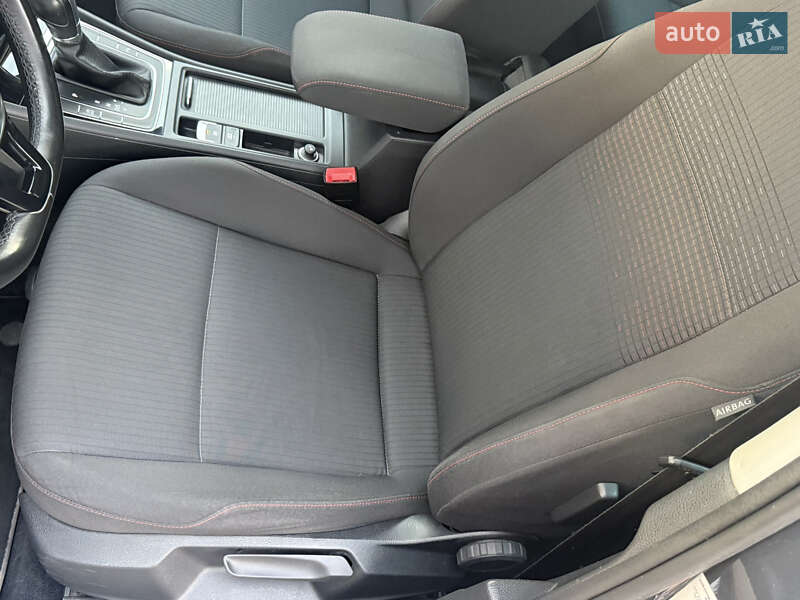 Универсал Volkswagen Golf 2017 в Стрые фото 43 Универсал Volkswagen Golf 2017 в Стрые