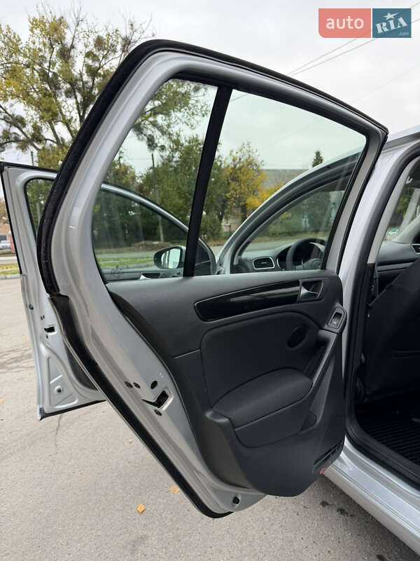 Хэтчбек Volkswagen Golf 2009 в Лубнах фото 27 Хэтчбек Volkswagen Golf 2009 в Лубнах