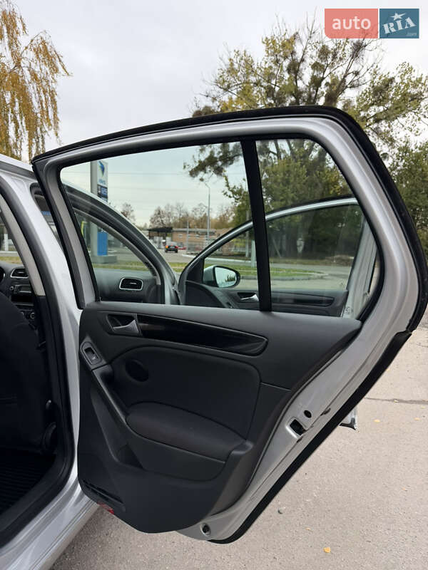 Хэтчбек Volkswagen Golf 2009 в Лубнах фото 31 Хэтчбек Volkswagen Golf 2009 в Лубнах