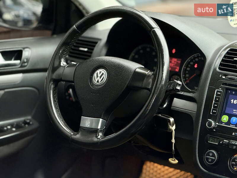 Універсал Volkswagen Golf 2008 в Києві фото 14 Універсал Volkswagen Golf 2008 в Києві