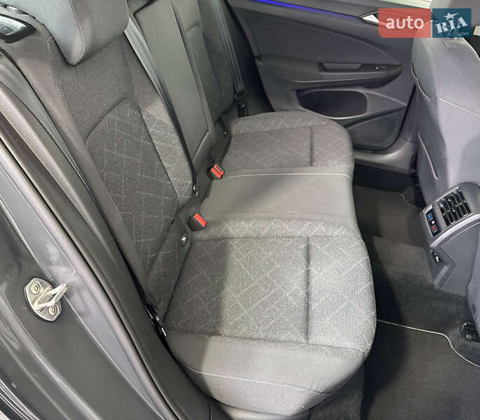 Універсал Volkswagen Golf 2020 в Львові