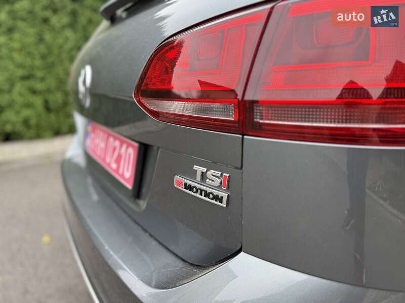 Універсал Volkswagen Golf 2016 в Києві