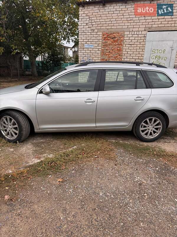 Универсал Volkswagen Golf 2009 в Николаеве