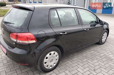 Хэтчбек Volkswagen Golf 2009 в 