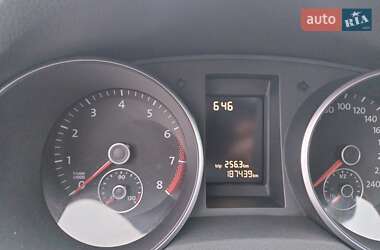 Хэтчбек Volkswagen Golf 2009 в 