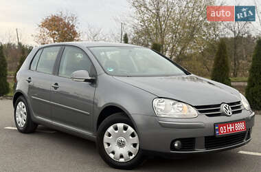 Хэтчбек Volkswagen Golf 2007 в 