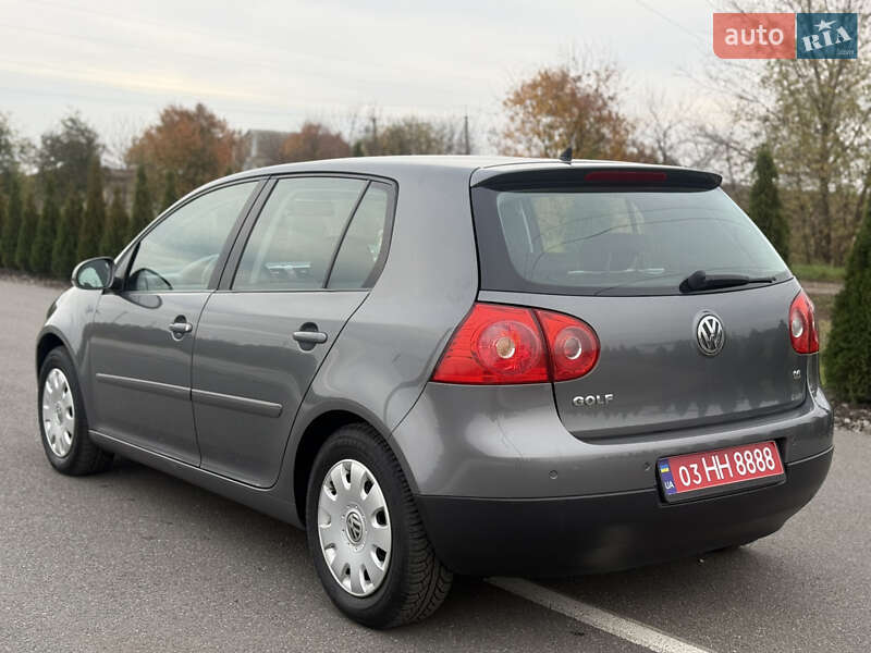 Хэтчбек Volkswagen Golf 2007 в Березане