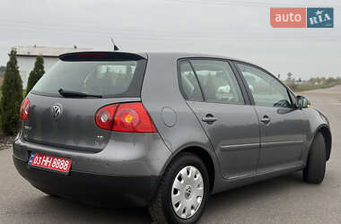 Хэтчбек Volkswagen Golf 2007 в 