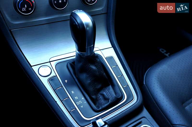 Универсал Volkswagen Golf 2015 в Львове