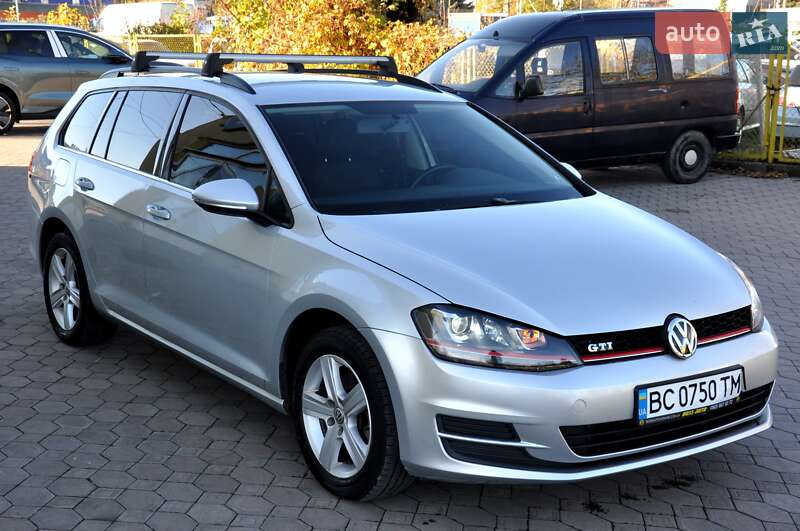 Универсал Volkswagen Golf 2015 в Львове