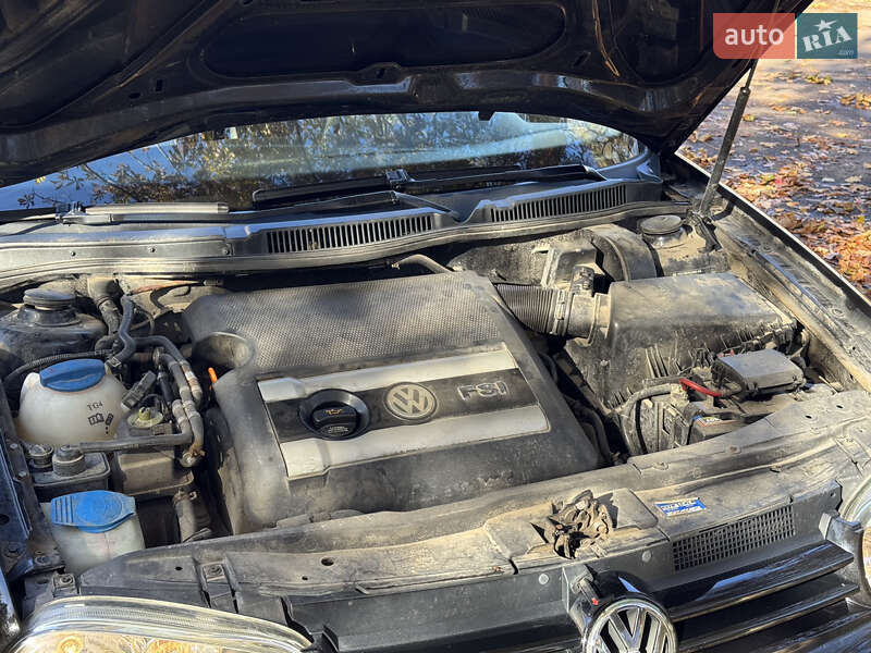 Універсал Volkswagen Golf 2005 в Дрогобичі