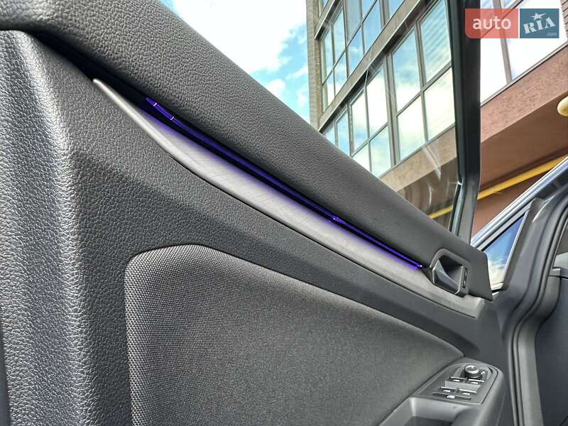 Универсал Volkswagen Golf 2022 в Стрые