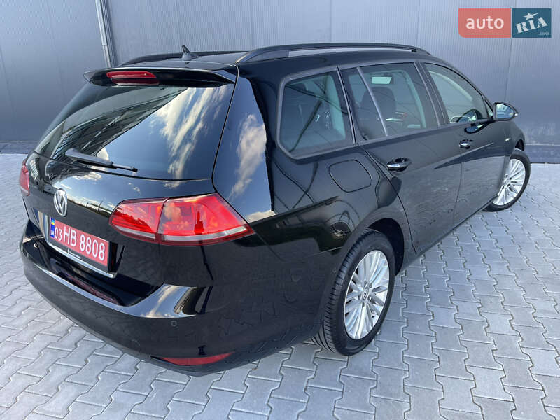 Универсал Volkswagen Golf 2014 в Львове