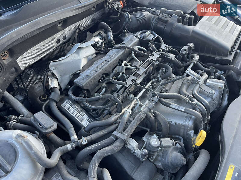 Универсал Volkswagen Golf 2014 в Львове