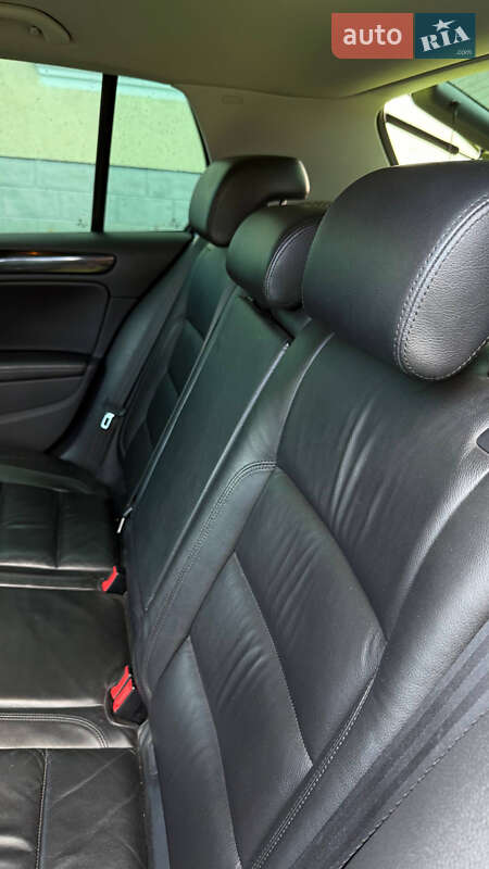 Хетчбек Volkswagen Golf 2009 в Івано-Франківську