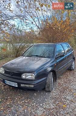 Хэтчбек Volkswagen Golf 1993 в  фото 20 Хэтчбек Volkswagen Golf 1993 в