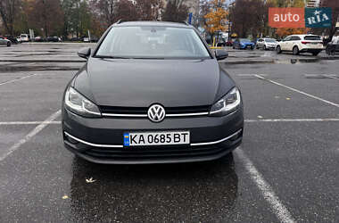 Универсал Volkswagen Golf 2017 в Броварах