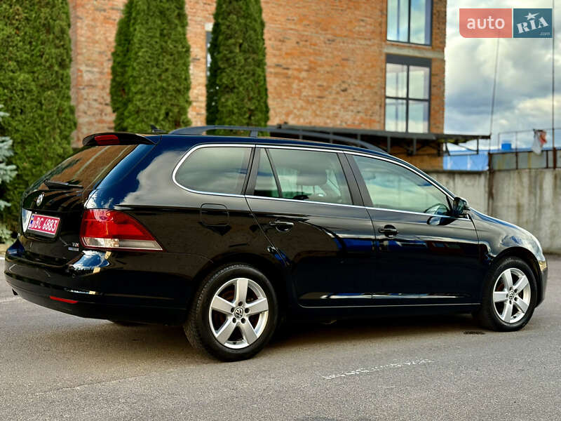 Универсал Volkswagen Golf 2011 в Ровно фото 6 Универсал Volkswagen Golf 2011 в Ровно