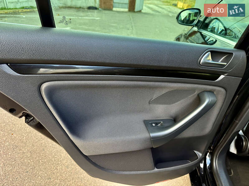 Универсал Volkswagen Golf 2011 в Ровно фото 21 Универсал Volkswagen Golf 2011 в Ровно