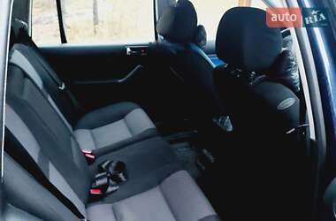Универсал Volkswagen Golf 2000 в 