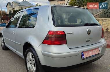 Хэтчбек Volkswagen Golf 2002 в  фото 13 Хэтчбек Volkswagen Golf 2002 в