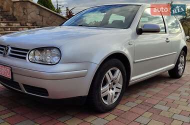 Хэтчбек Volkswagen Golf 2002 в  фото 27 Хэтчбек Volkswagen Golf 2002 в