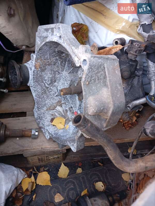 Хэтчбек Volkswagen Golf 2004 в Виннице