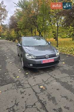 Универсал Volkswagen Golf 2012 в 