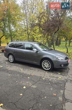 Универсал Volkswagen Golf 2012 в 