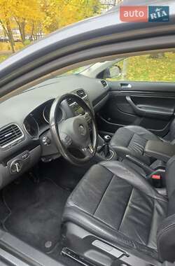 Универсал Volkswagen Golf 2012 в 