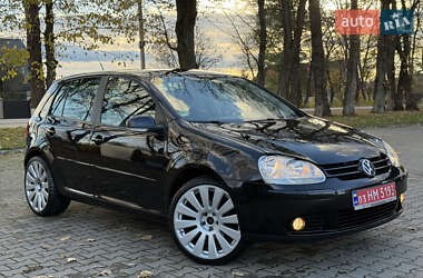 Хэтчбек Volkswagen Golf 2007 в Черновцах