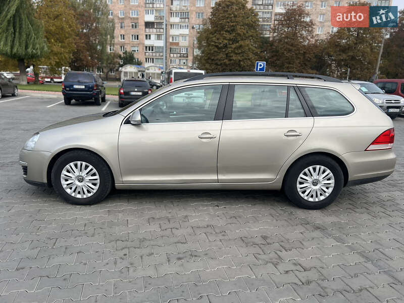 Универсал Volkswagen Golf 2008 в Луцке