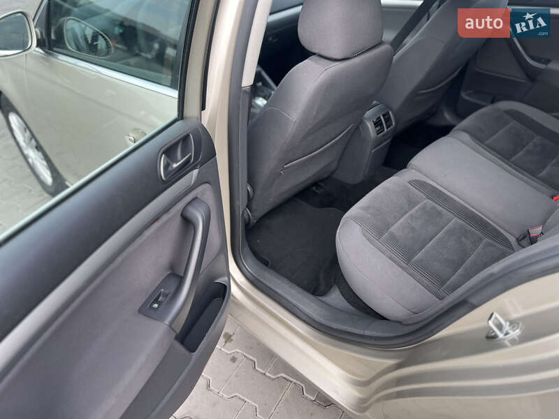 Универсал Volkswagen Golf 2008 в Луцке